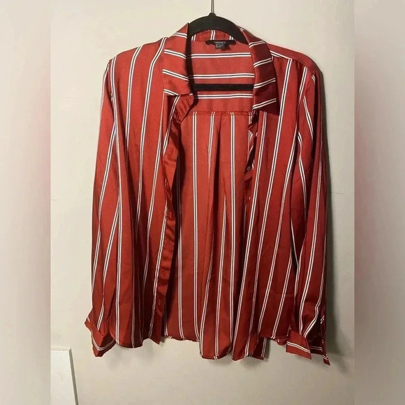 Forever 21 women’s button down shirt | size Large - Picture 4 of 5